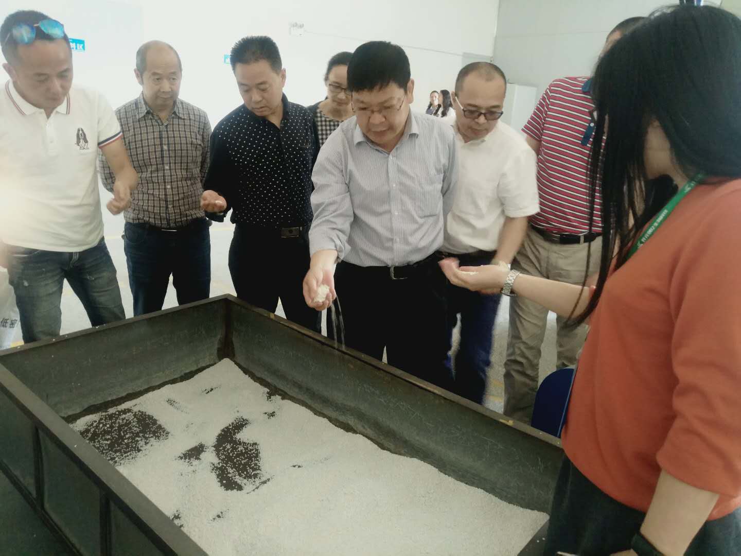 微信图片_20180508094200.jpg